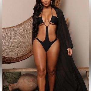 Women’s 2 Piece Black Swim Set, Large